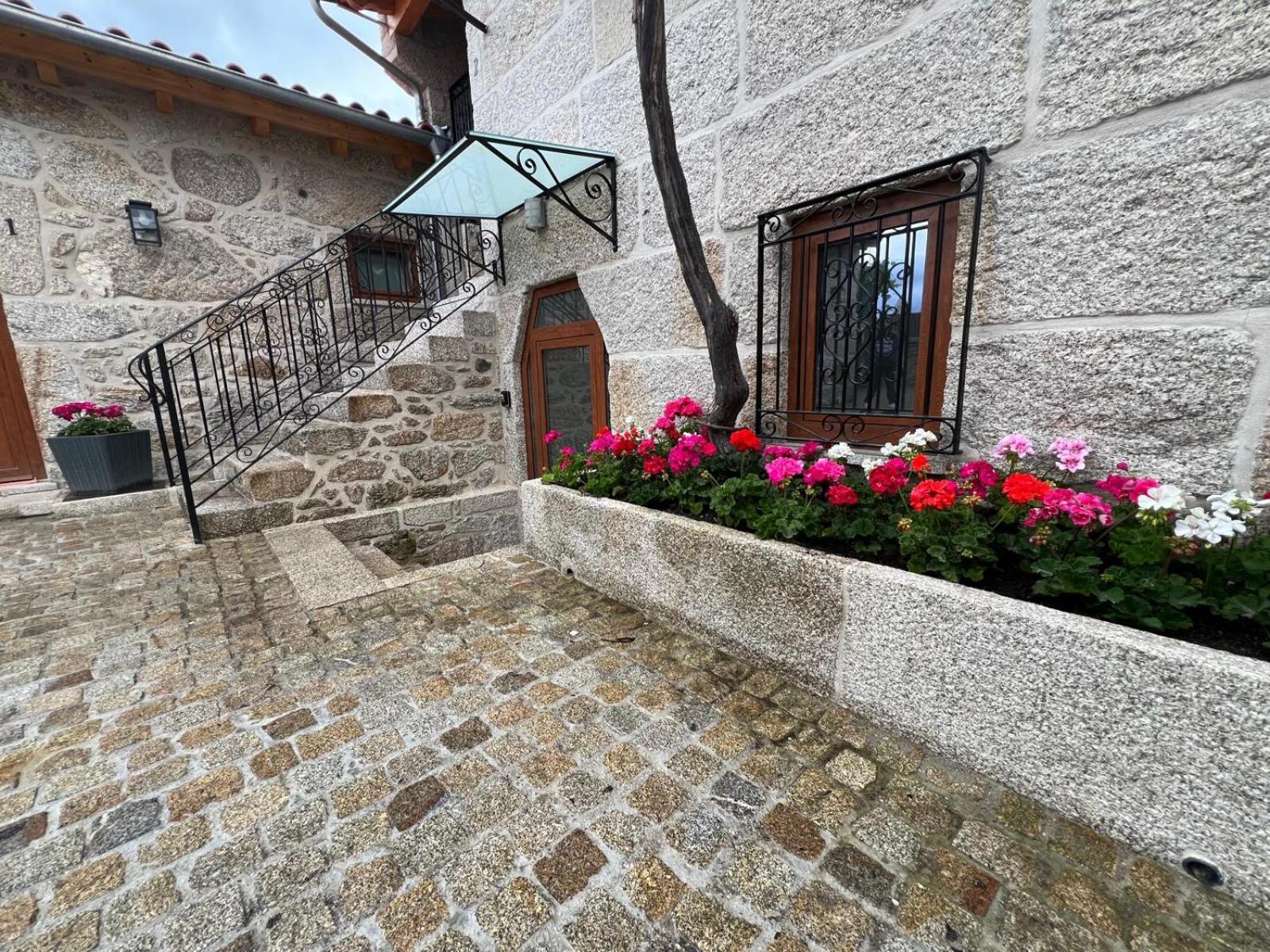Eido De Bairros - Casa Vinha Da Touca T1 Villa Soajo Exterior photo